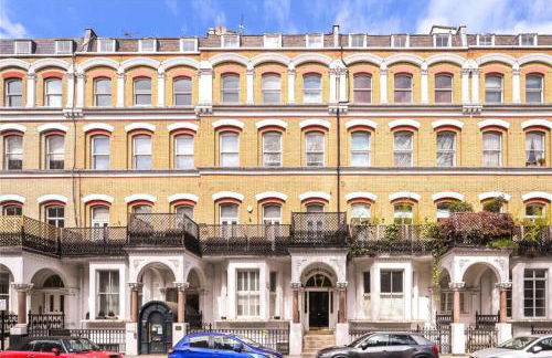 Charming and Full Of Character Apartment - Foto 20