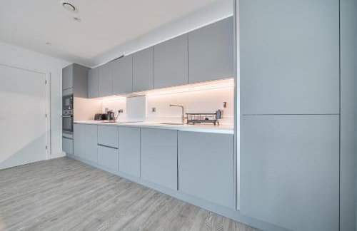 Peaceful and stylish apartment near Cambridge with parking - Foto 3