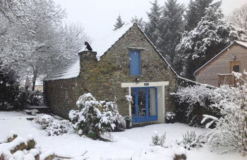 Hayloft at Kergudon Gîtes, Couples' gîte with pool - Foto 4