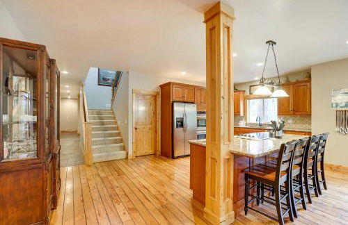 Indoor Entertainment Forested Sunriver Retreat! - Foto 5