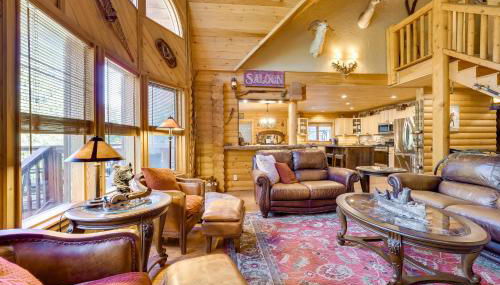 Spacious Packwood Cabin with Hot Tub - Near River - Foto 5