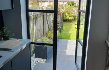 WELCOMEHOUSE close to east beach, shops, restaurants and RAF base - Foto 22