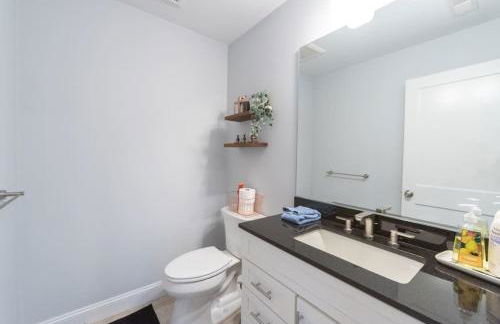 Ultra-Luxurious Home near Boston (Pet-Friendly) - Foto 25