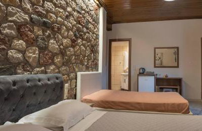 Liontos Rooms - Photo 45