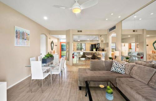 Midnights at the Oasis - Foto 5