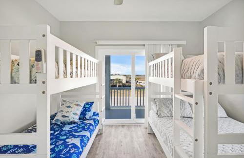 Walkable Topsail Retreat with Hot Tub and Views - Foto 43
