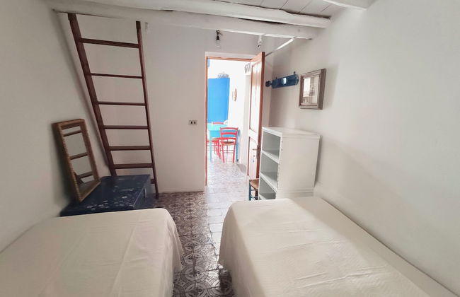 Tipica Casa Eoliana con due Camere da Letto - Foto 8