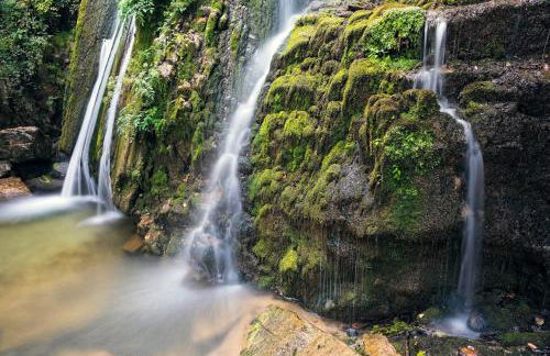 Sunrise Suite Olympiada - Luxury Beachfront Escape - Photo 4