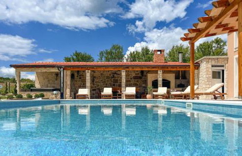 Awesome Home In Ruzic With Jacuzzi - Foto 10