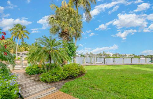 Mermaid Haven at Bocilla - Photo 3