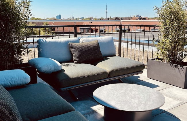 Hood House - Photo 49