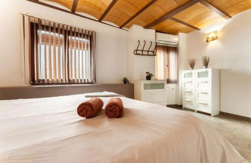 TGN-PentHouse-Duplex-Historical-5pax-Beach-WIFI-AC 20 - Foto 56