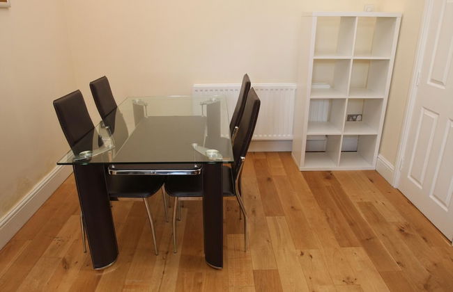 Guards View Windsor - Photo 8