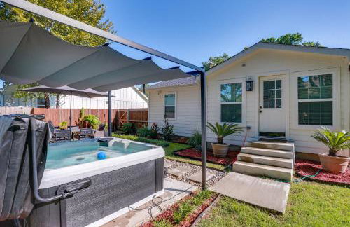 Hot Tub! Family Haven 3 Mi to Lake Ray Roberts - Foto 22