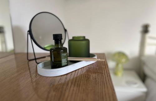 Bright and Spacious 3BDR Loft by Tooting Broadway - Photo 24