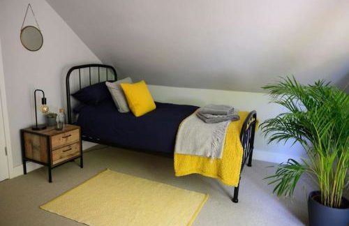 The Coach House at Wenvoe Manor, Cardiff - Photo 30