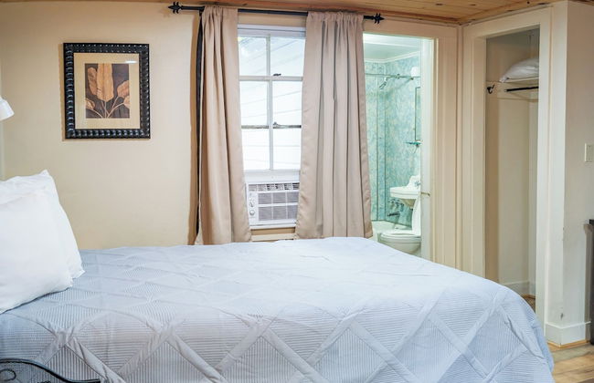 Hinckleys Dreamwood Cottages - Photo 23