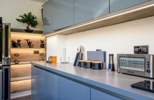 Luxury 4-Bedroom High-End Home, Includes Jacuzzi and Pool Table - Foto 44