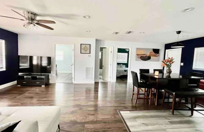 Quiet Spacious Home Close to Clearwater Beaches - Photo 7