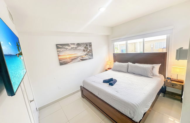 Experience Luna Sky! 65" TV Bar BBQ go FL Keys - Foto 6