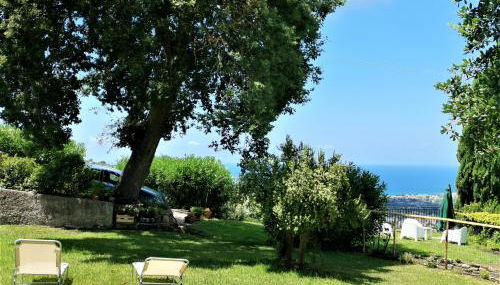 Elegante villa panoramica con giardino e idromassaggio a 10 minuti dal mare - Foto 2