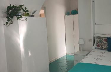 Amalfi Small Wonder Tiny Town House - Foto 6