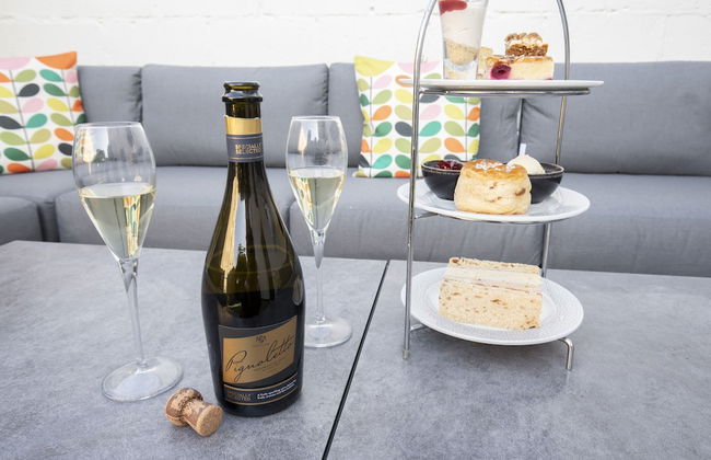 Elliot Oliver - Stunning 6 Bedroom Regency House With Parking - Photo 32