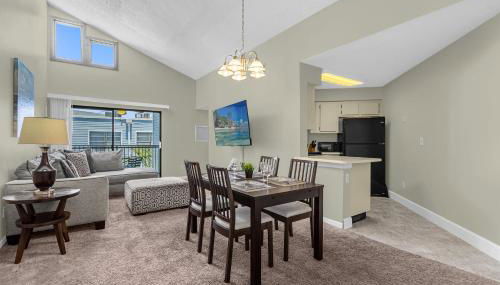 Upstay 2BR Family Condo Ventura Golf Country Club - Foto 3