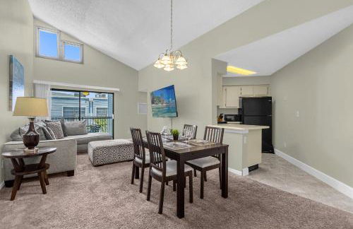 Upstay 2BR Family Condo Ventura Golf Country Club - Foto 3