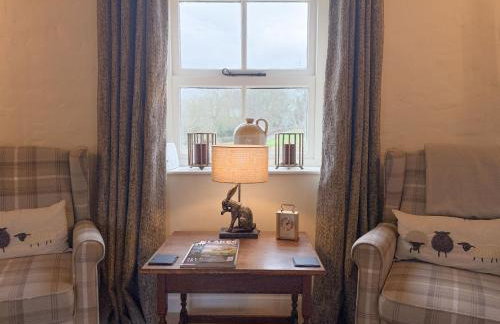 Blacksmiths Cottage a traditional cottage with garden and wood burning stove in Pooley Bridge, Ullwater - Foto 7