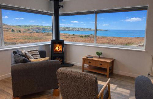 Coastal bungalow, sleeps 5 and ideal for walkers - Photo 1