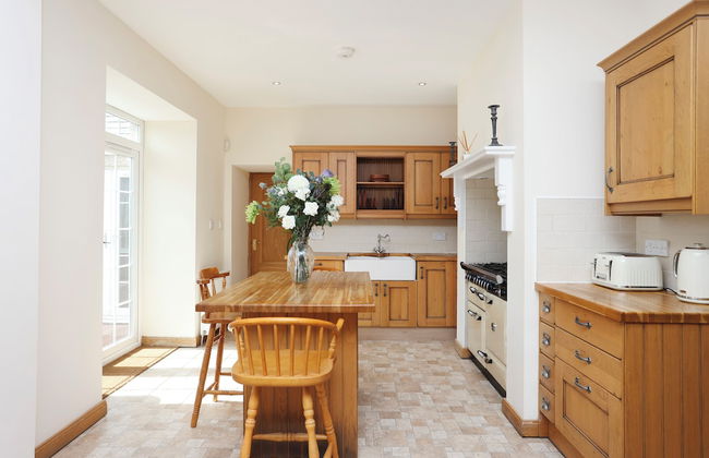 JOIVY Greenknowes Farmhouse Retreat 7 Bed With Hot Tub And Bar - Foto 17