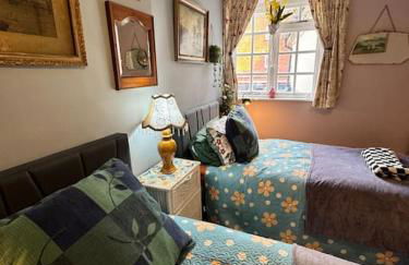 #04 The Haw thornes Sleeps4 NEC 7mins BHX 8mins - Foto 1
