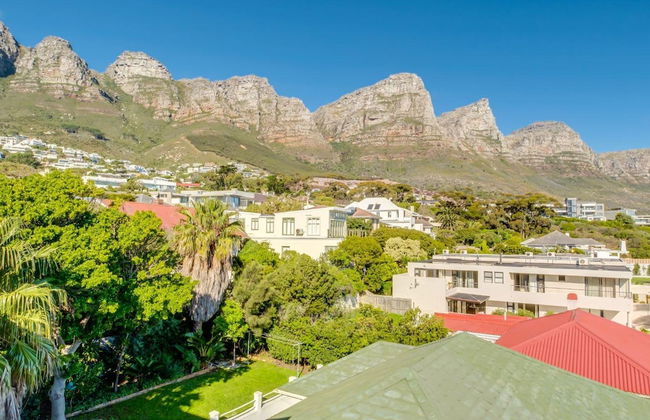 Multi-level Family Villa w Private Pool Views Lions Crest - Foto 68