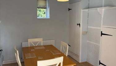 Pretty 2 Bedroom Cottage in Skirmett with Parking - Foto 2