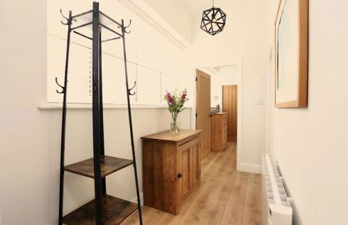 Stunning Coach House with two bedrooms and parking - Foto 21