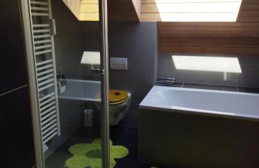 Aussergewöhnliche Atelierferienwohnung mit Balkon an der Donau - Foto 25