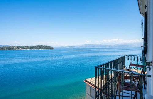 Fotiadis Family Luxury Suites by Konnect - Photo 82