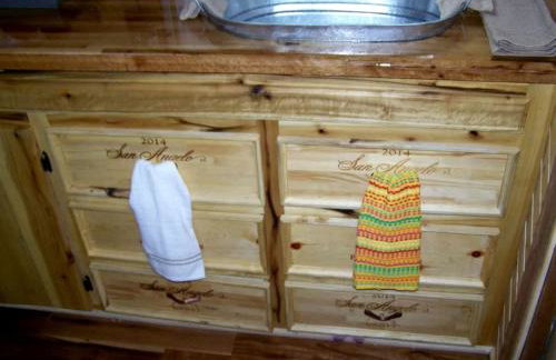 Hillbilly Chic Tiny House Near Nashville with WiFi, Kitchenette, Fire Pit & Trails - Foto 54