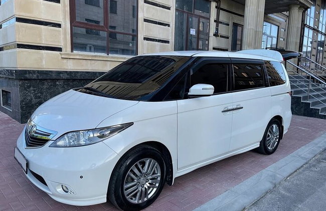 Sharjah hotel to Dubai Airport (DXB) - Departure Private Transfer - Photo 1