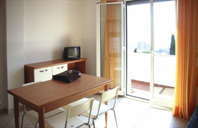 Holiday Flat in Pretty Residence With Communal Pool in Pietra Ligure - Foto 8