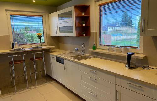 4 Bedroom family house with access to a hot tub - Photo 24