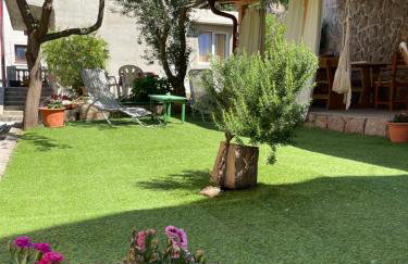 Studio Apartmani Kremić - Foto 18