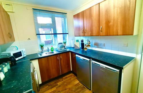 Heart of Telford Stylish 2-Bedroom - Photo 14