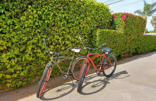 Ultimate Beach Bungalow - 1 block from beach - huge backyard - Foto 16