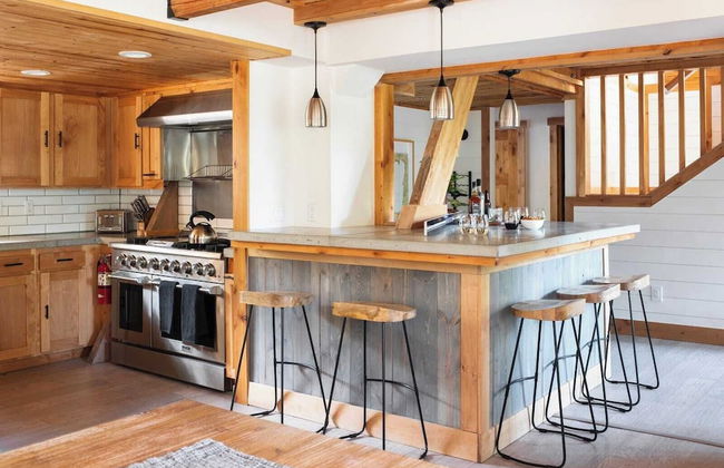 Timberline by Avantstay Stunning Chalet Cabin w/ Hot Tub, Pool Table & Home Theater! - Foto 10