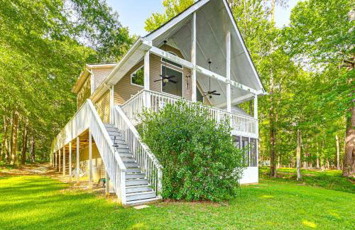 Remote Escape Lake Home with Dock in Sparta! - Foto 36