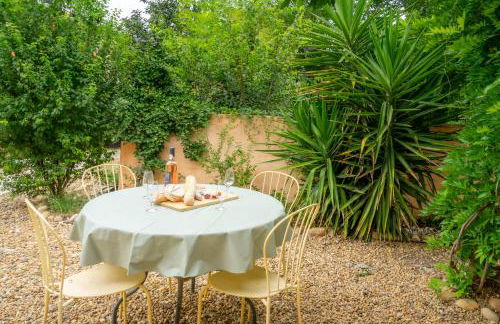 5 Family Apartments with Pool & Large Garden in Historic Pézenas Convent - Foto 13