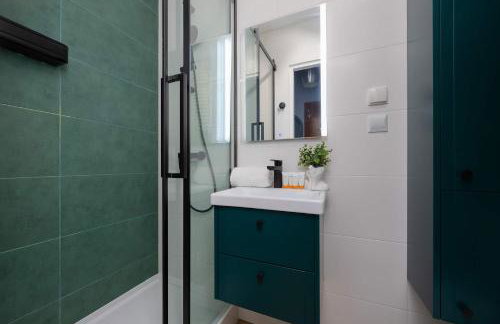 Atmospheric and Spacious Apartment in Warsaw for 3 People by Noclegi Renters - Foto 5