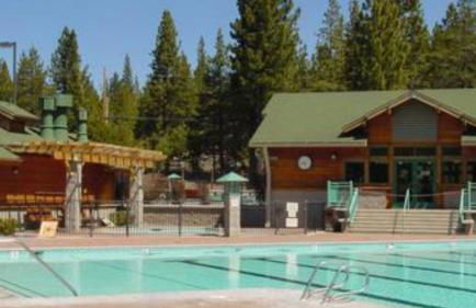 Golden Summit by AvantStay Stunning Secluded Cabin w Access to Tahoe Donner - Foto 53